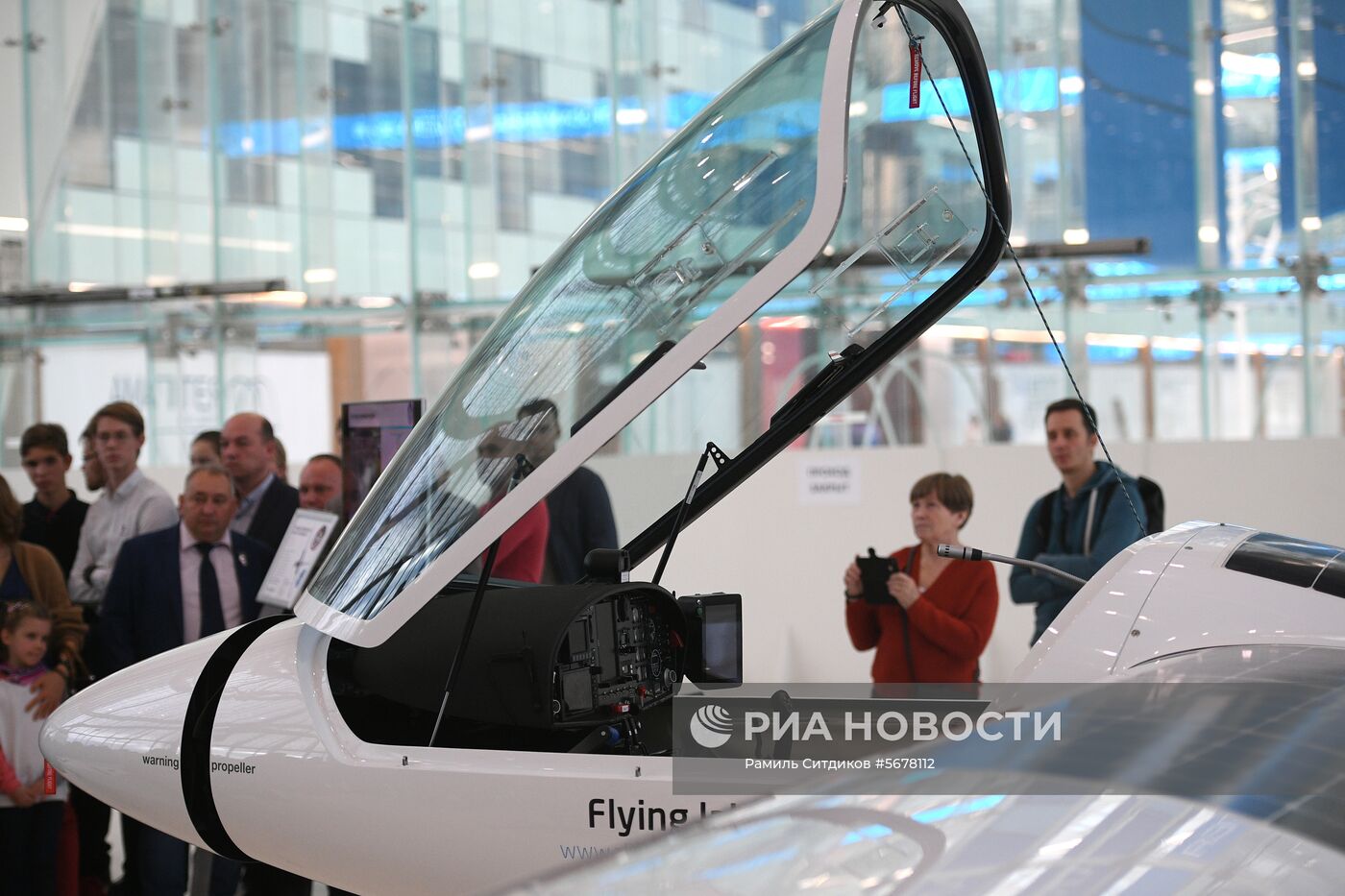 Презентация прототипа электросамолета для кругосветного полета