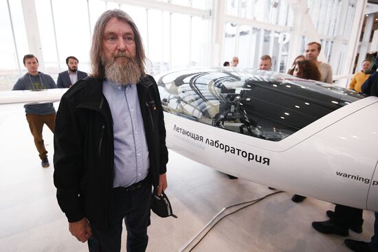 Презентация прототипа электросамолета для кругосветного полета