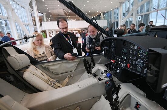 Презентация прототипа электросамолета для кругосветного полета