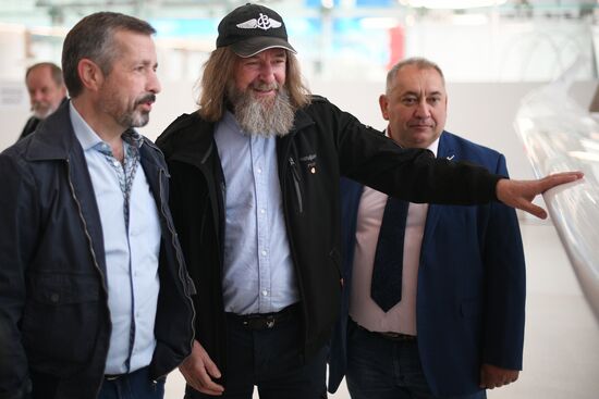 Презентация прототипа электросамолета для кругосветного полета