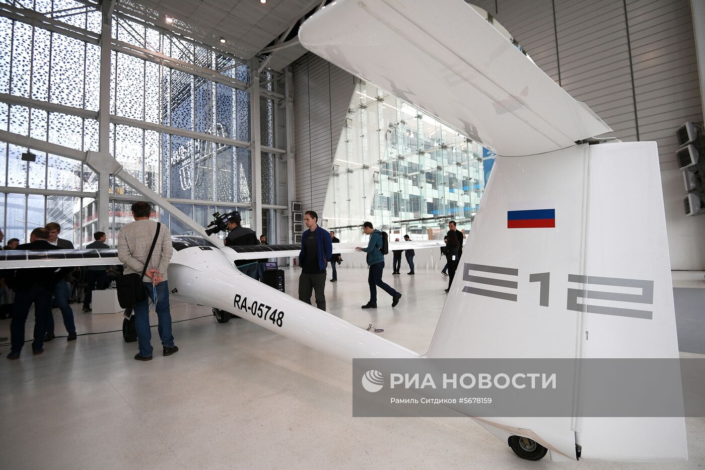 Презентация прототипа электросамолета для кругосветного полета