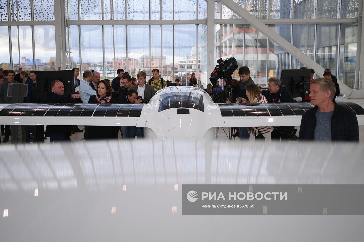 Презентация прототипа электросамолета для кругосветного полета