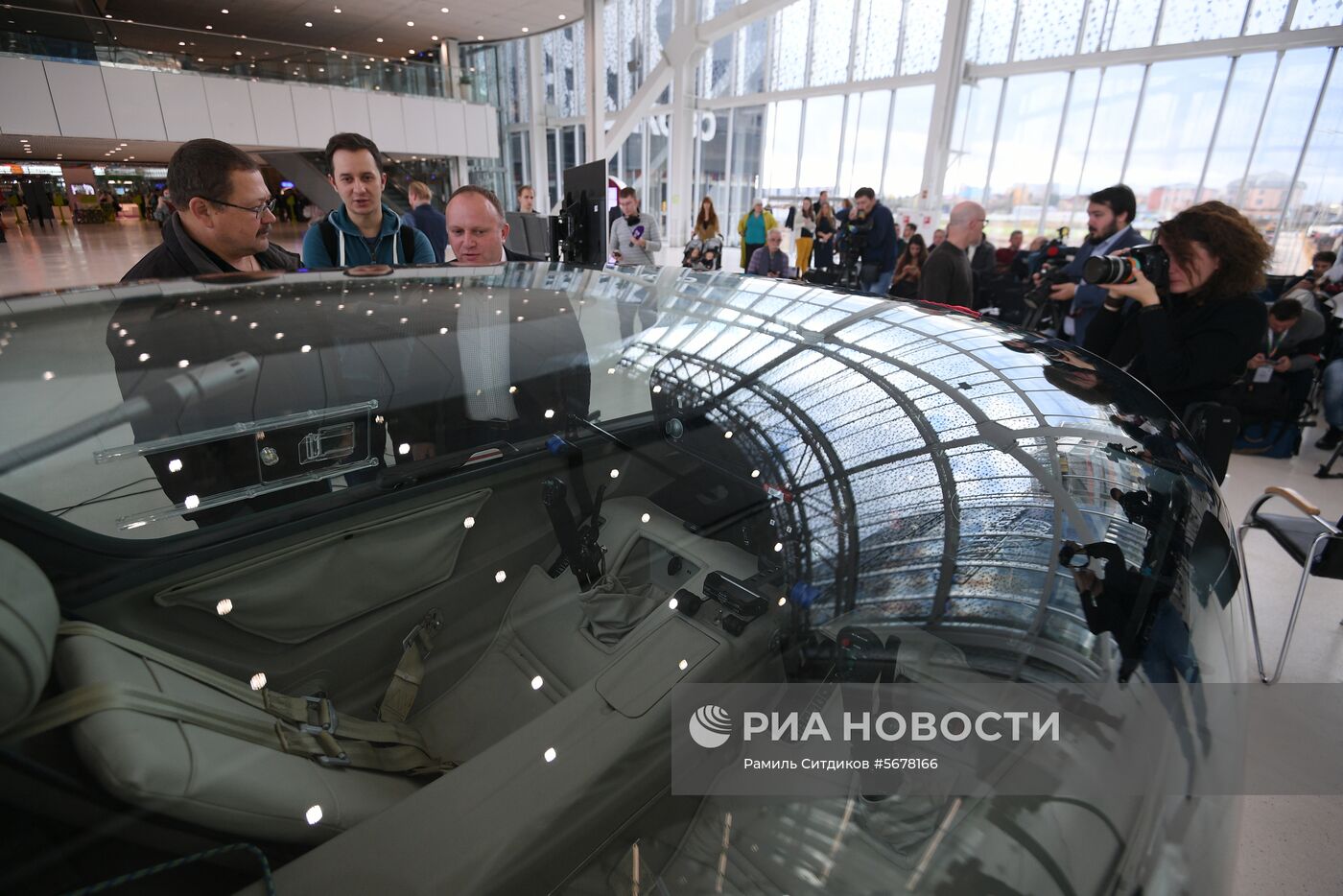 Презентация прототипа электросамолета для кругосветного полета