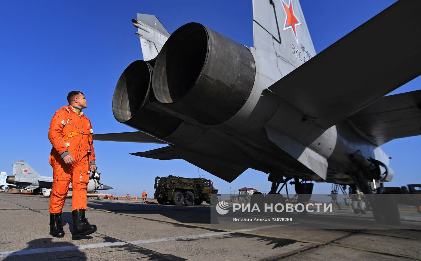 Учения авиационного истребительного полка в Приморском крае