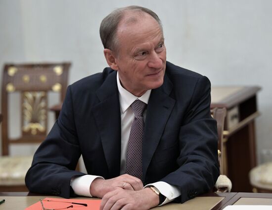 Президент РФ В. Путин провел заседание Совбеза РФ