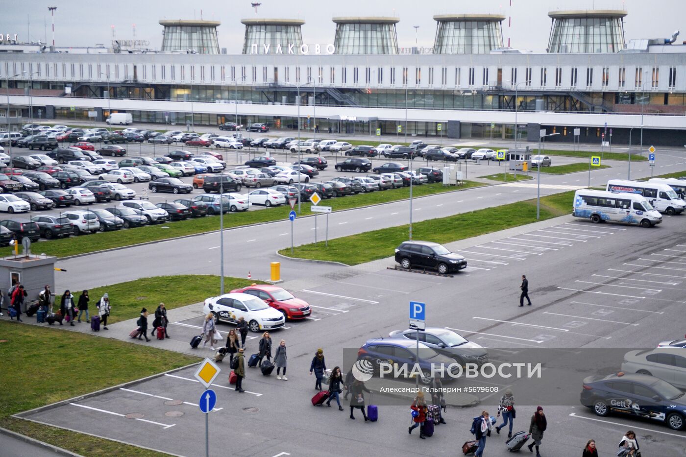 Аэропорт "Пулково" в Санкт-Петербурге