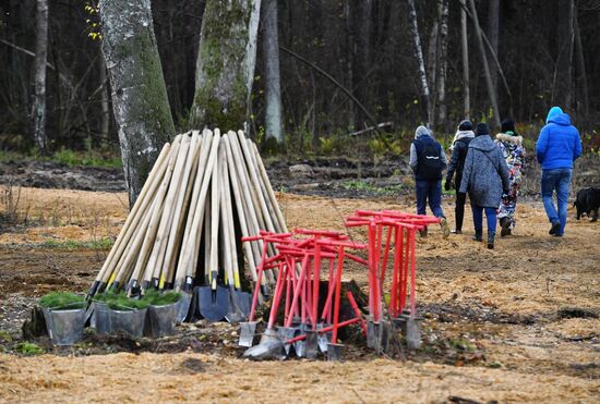 Акция по посадке леса в парке "Лосиный остров"