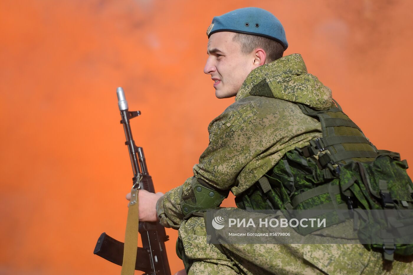 Акция "Военная служба по контракту – твой выбор!" в Казани