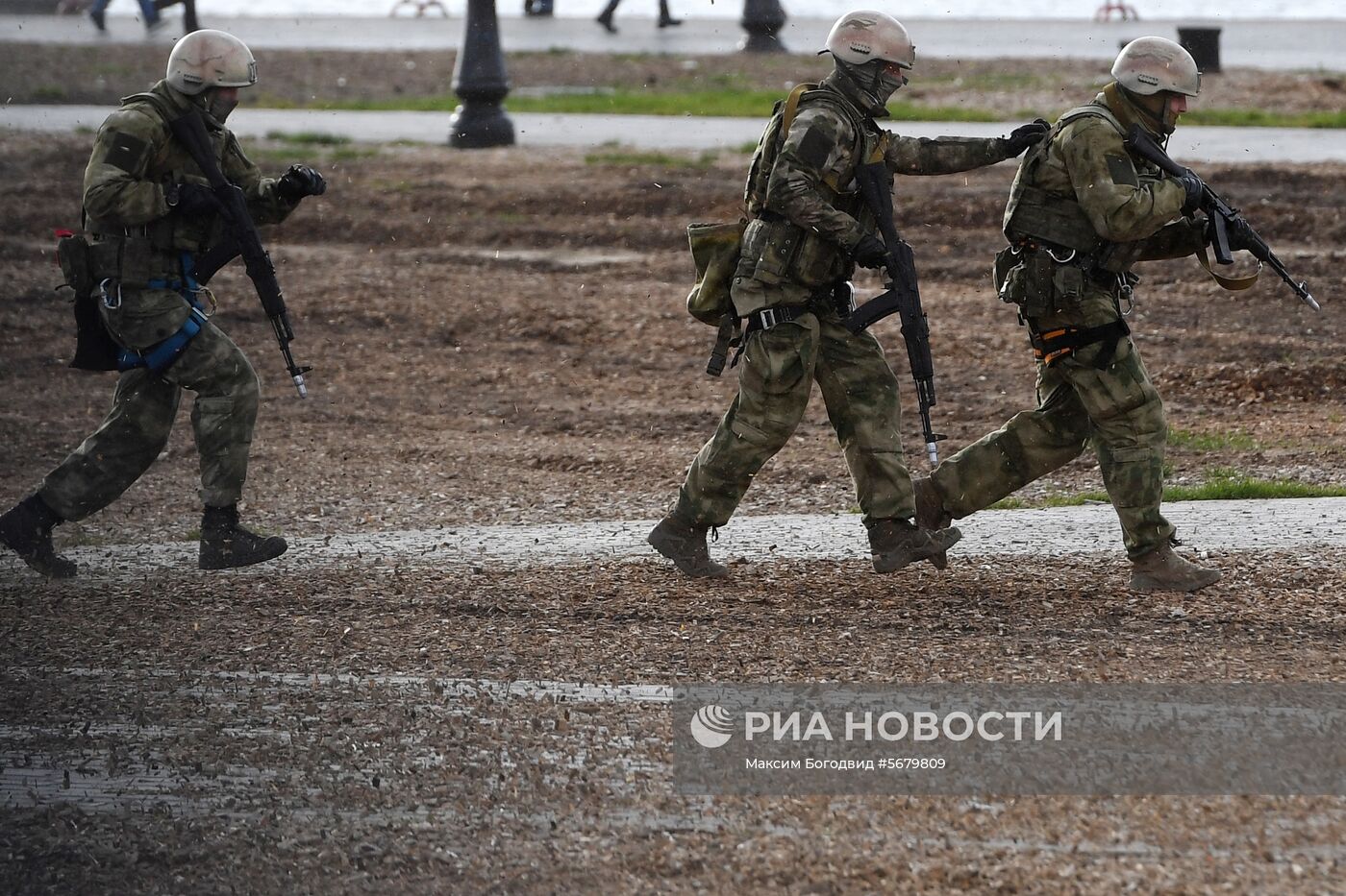 Акция "Военная служба по контракту – твой выбор!" в Казани