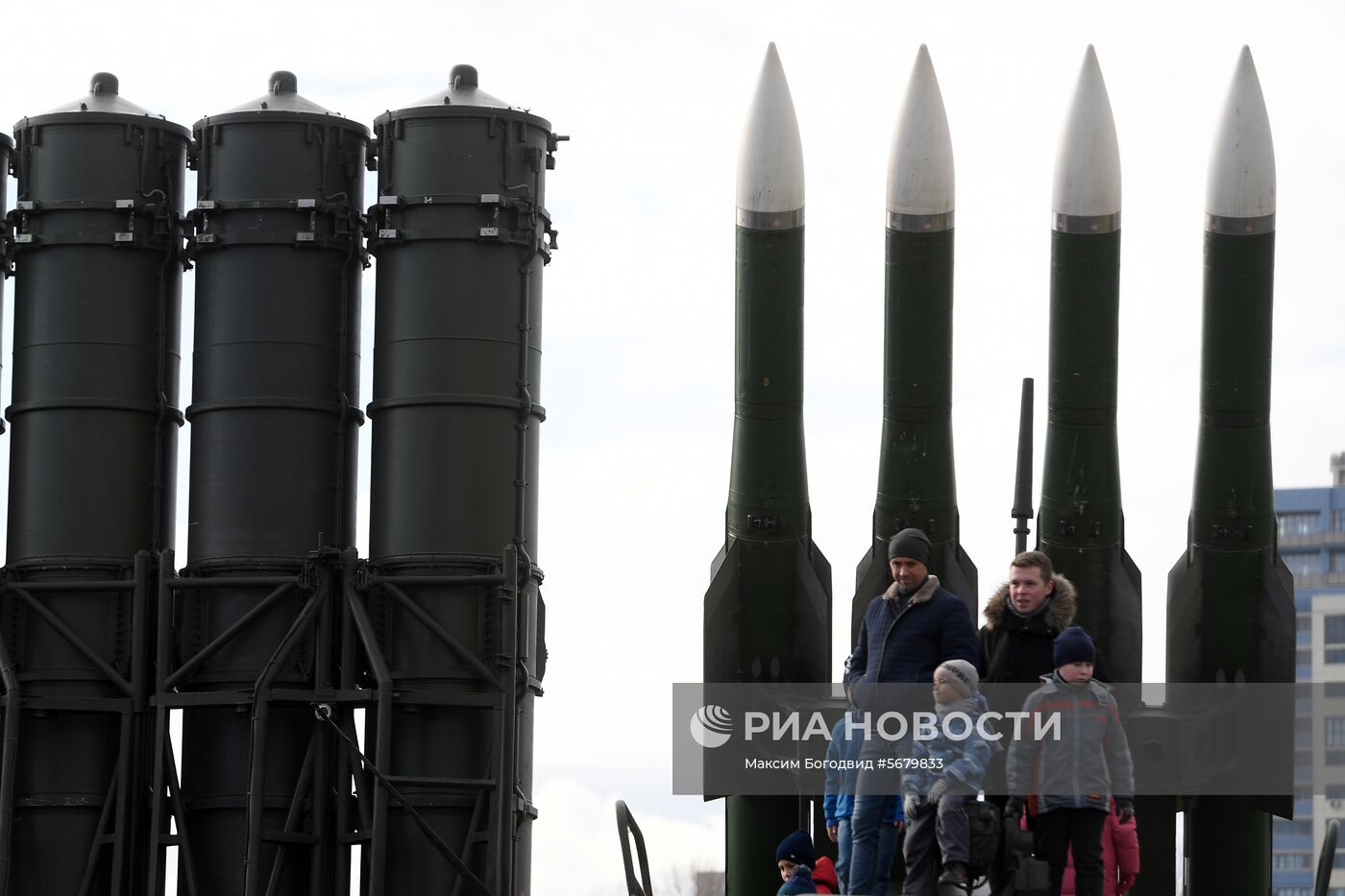 Акция "Военная служба по контракту – твой выбор!" в Казани