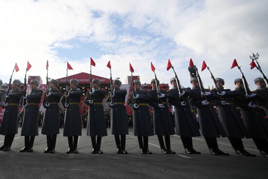 Акция "Военная служба по контракту – твой выбор!" в Казани