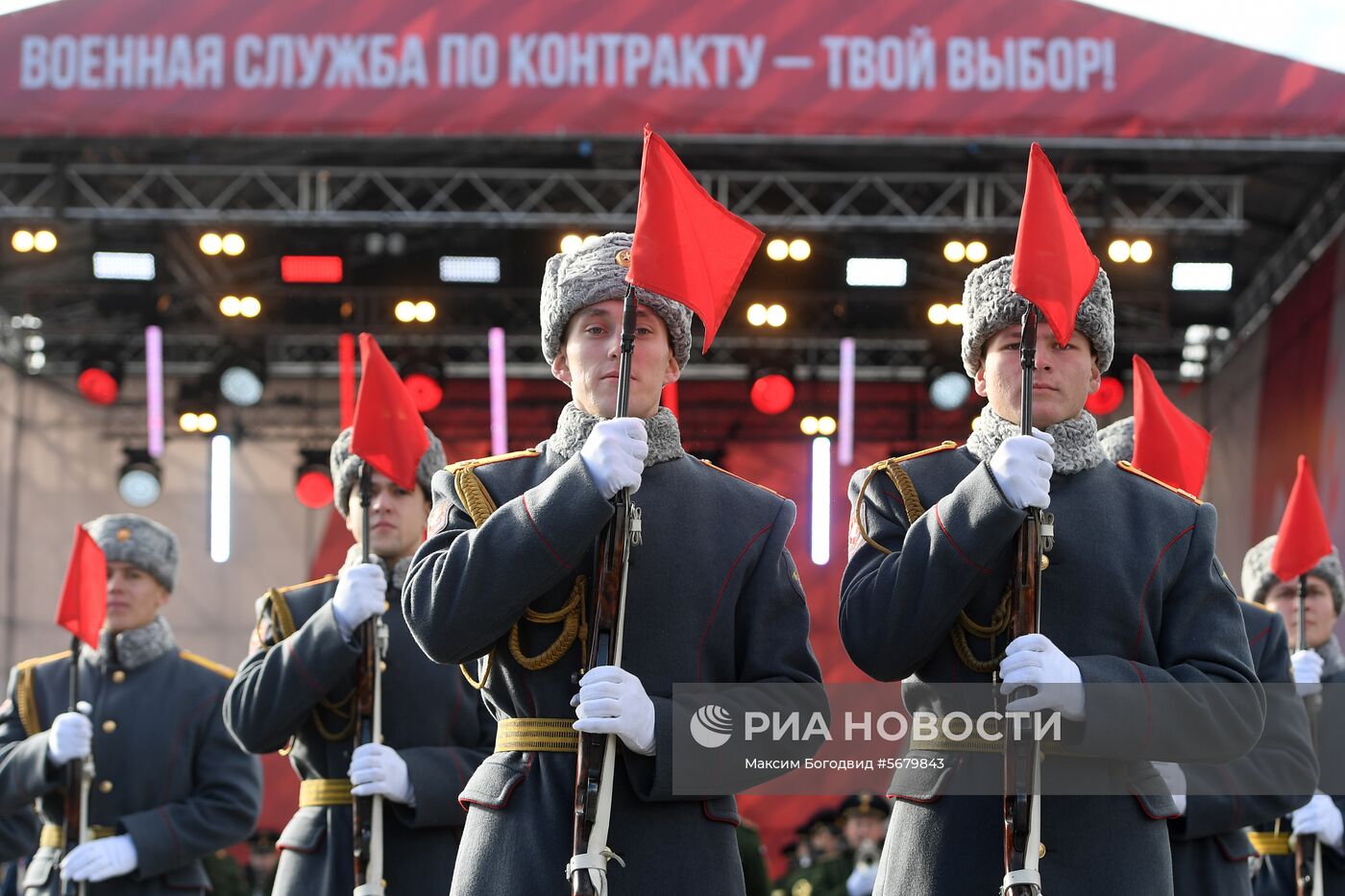 Акция "Военная служба по контракту – твой выбор!" в Казани