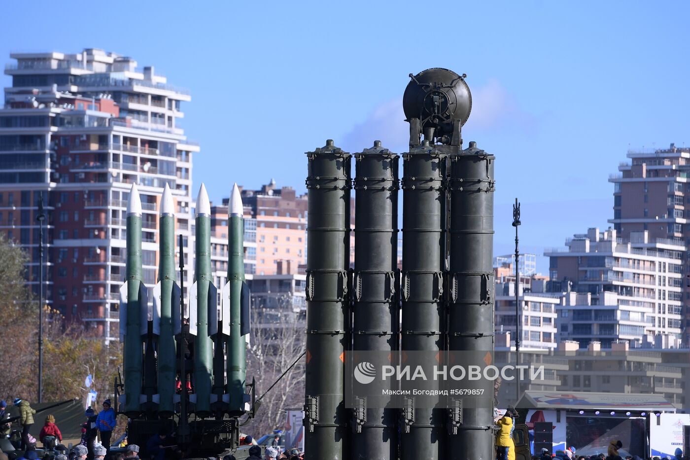 Акция "Военная служба по контракту – твой выбор!" в Казани