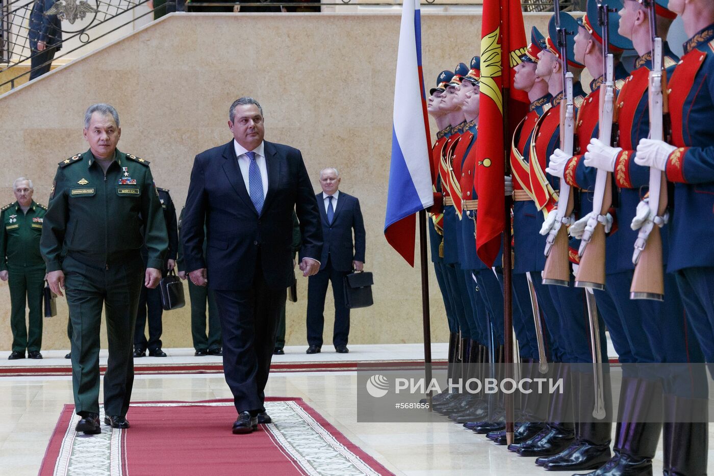 Встреча министров обороны России и Греции С. Шойгу и П. Камменоса