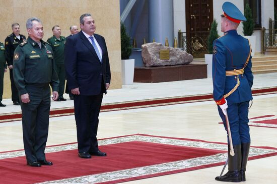 Встреча министров обороны России и Греции С. Шойгу и П. Камменоса