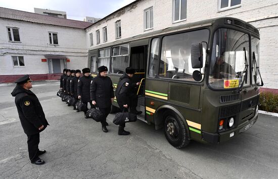 Осенний призыв во Владивостоке  
