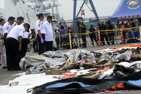 Крушение Boeing 737 в Индонезии