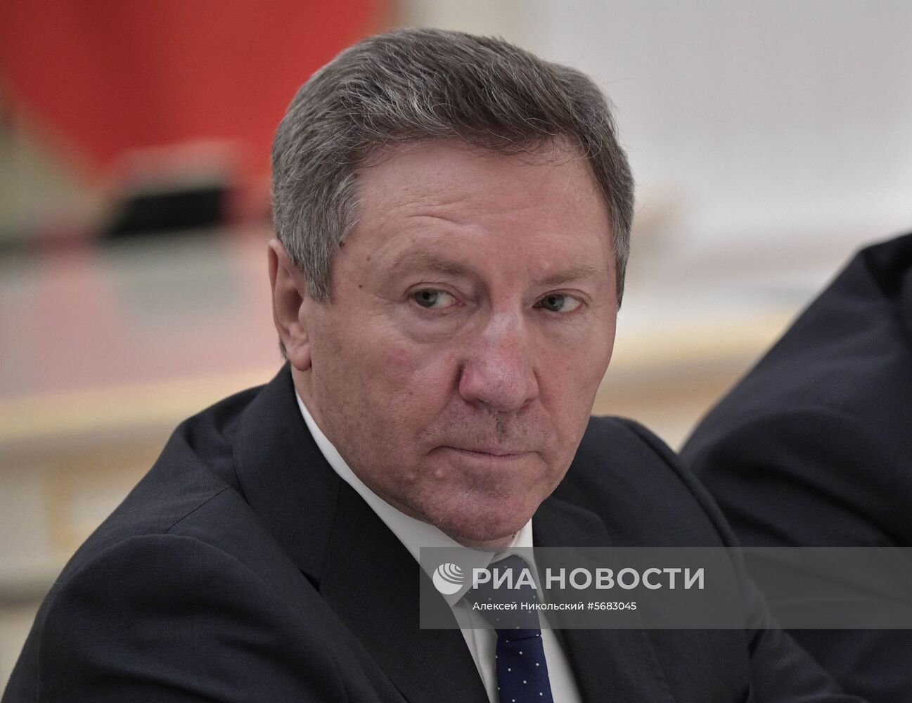 Президент РФ В. Путин встретился с бывшими главами регионов РФ