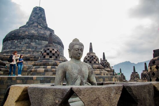 Буддийский храмовый комплекс Борободур