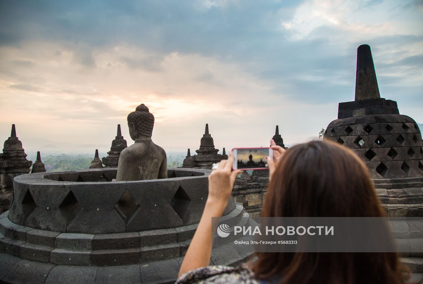 Буддийский храмовый комплекс Борободур
