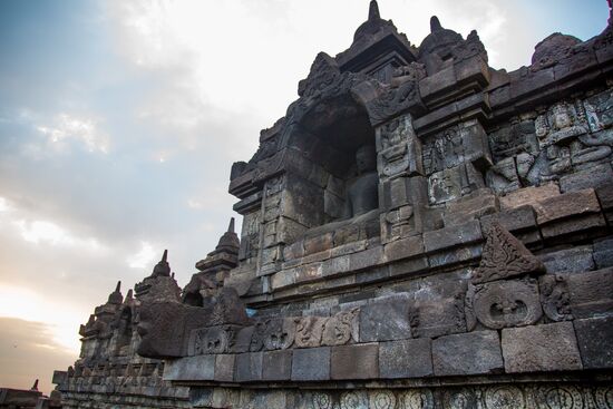 Буддийский храмовый комплекс Борободур