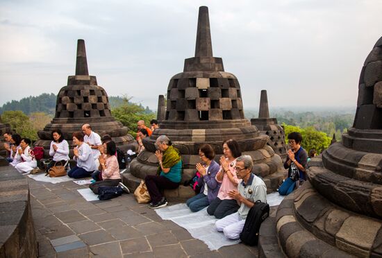 Буддийский храмовый комплекс Борободур