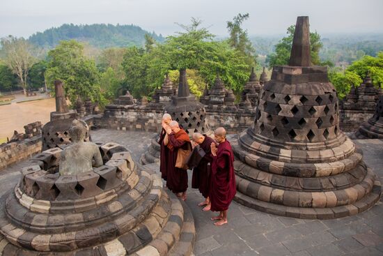 Буддийский храмовый комплекс Борободур