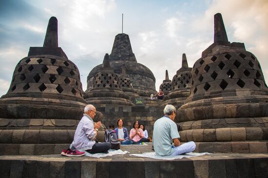 Буддийский храмовый комплекс Борободур