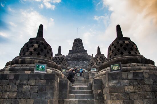 Буддийский храмовый комплекс Борободур