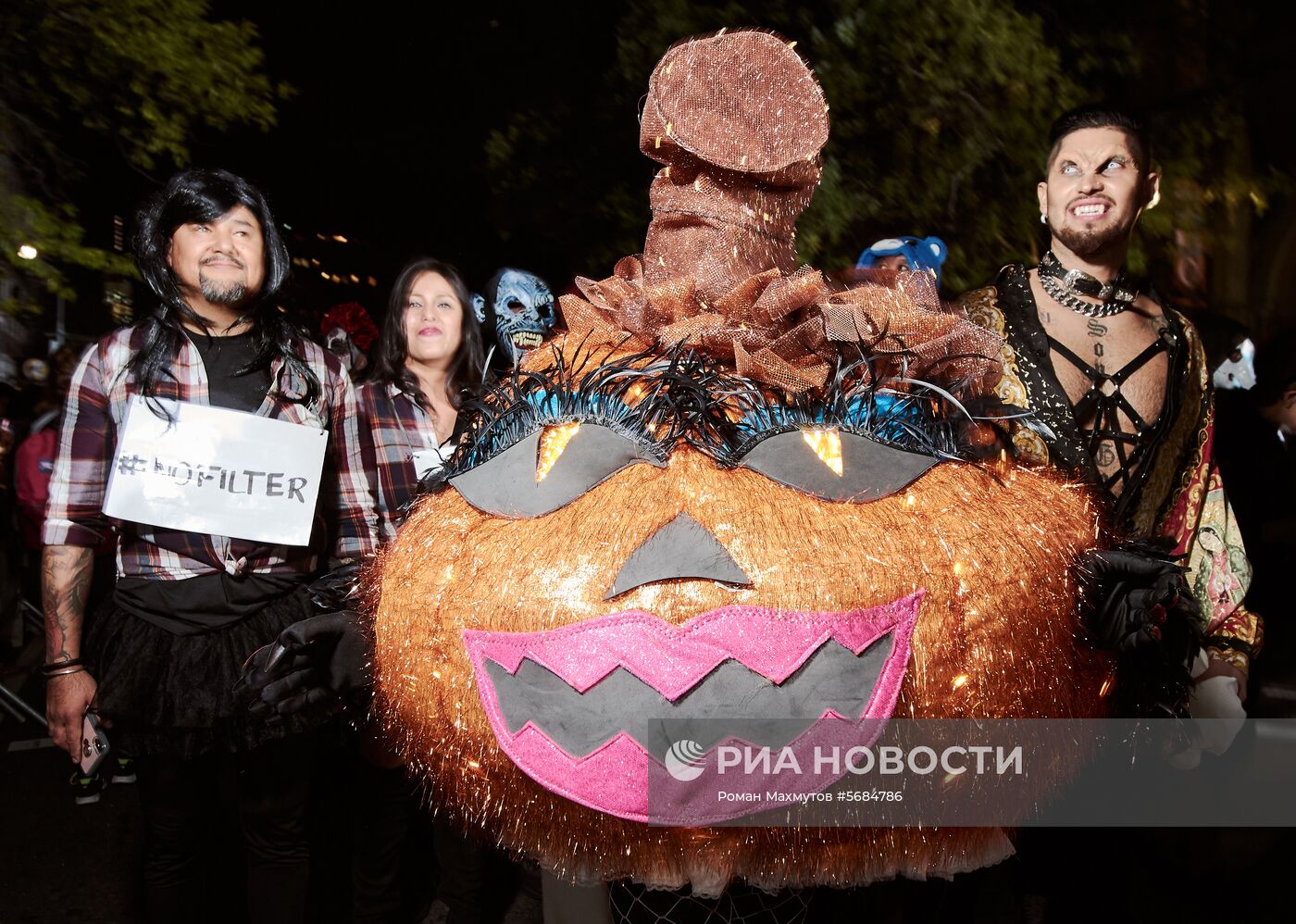 Парад по случаю Хэллоуина в Нью-Йорке