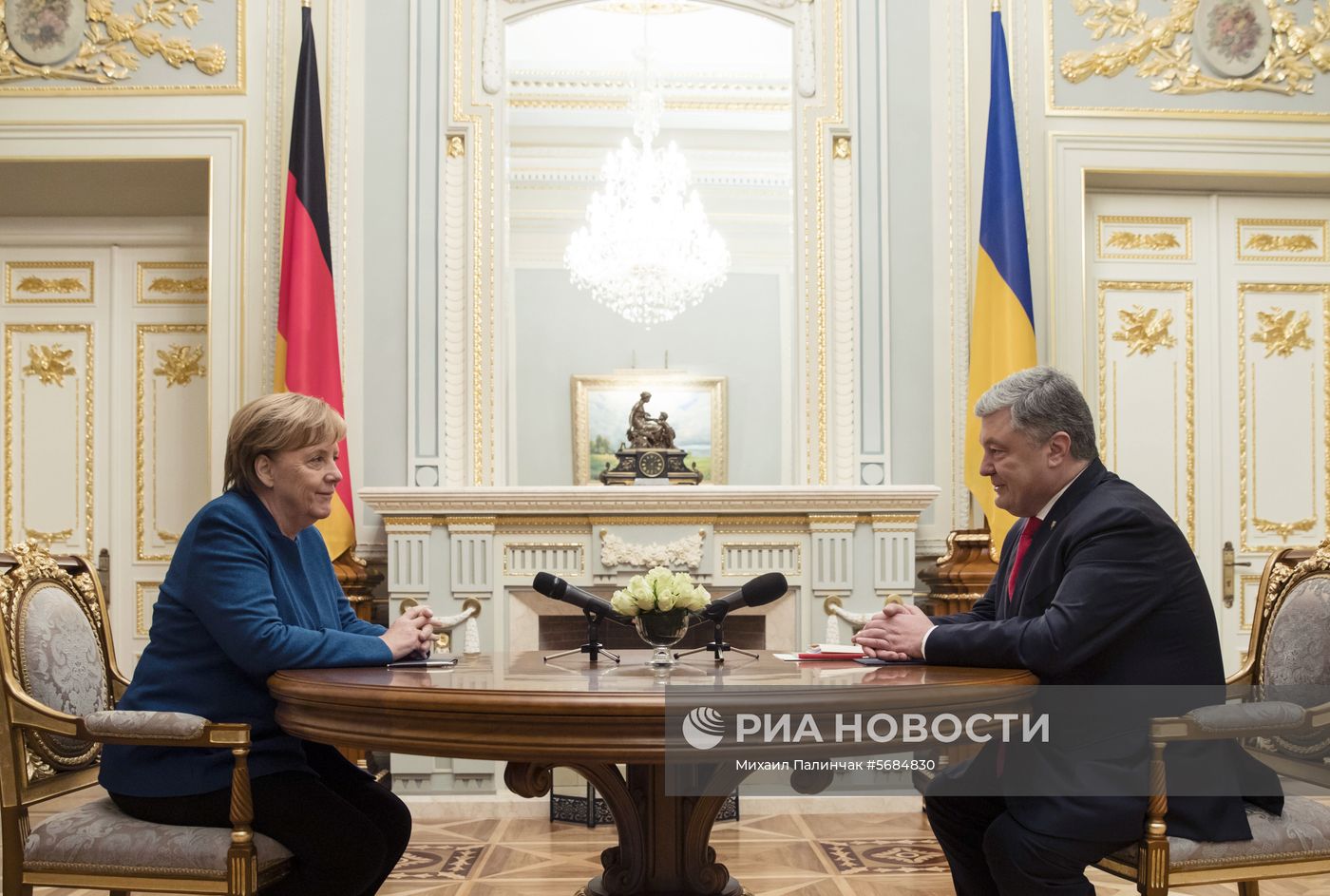 Встреча президента Украины П. Порошенко и канцлера Германии А. Меркель в Киеве