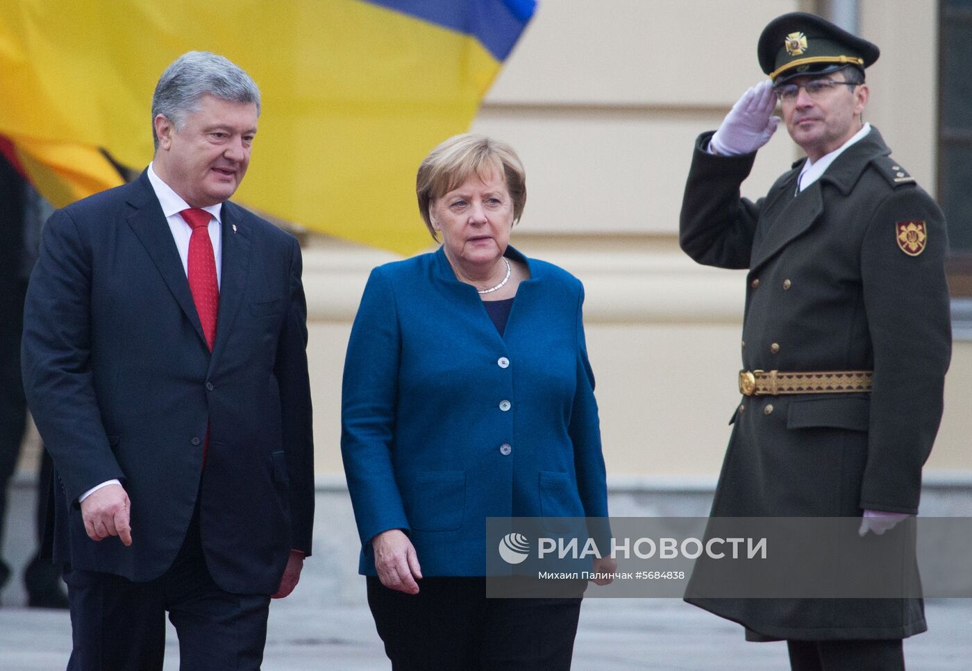 Встреча президента Украины П. Порошенко и канцлера Германии А. Меркель в Киеве