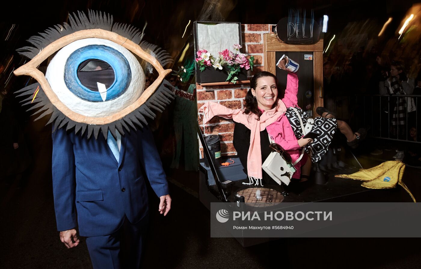 Парад по случаю Хэллоуина в Нью-Йорке