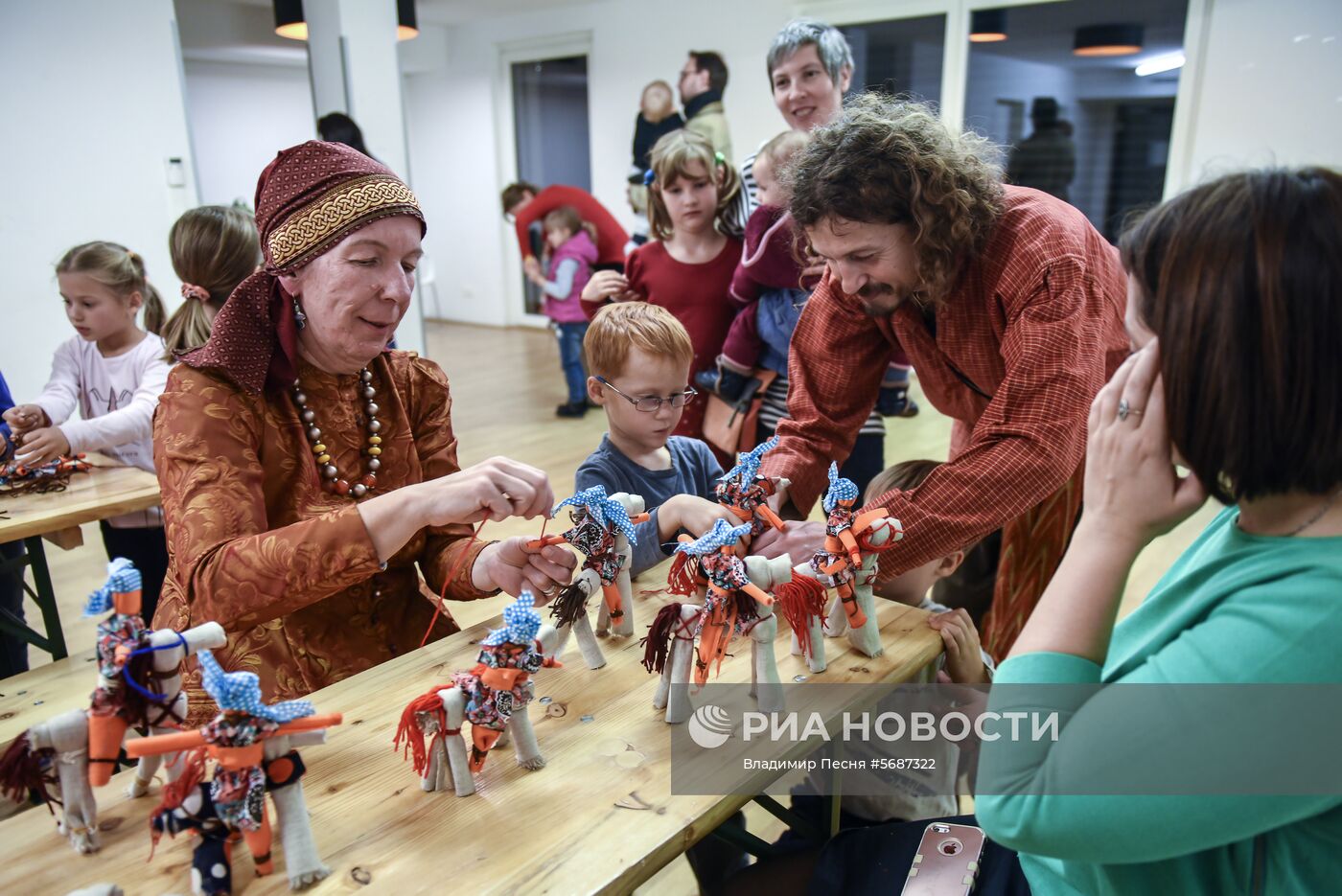 Гастрольный тур Московского кукольного театра "Душегреи" в Европе