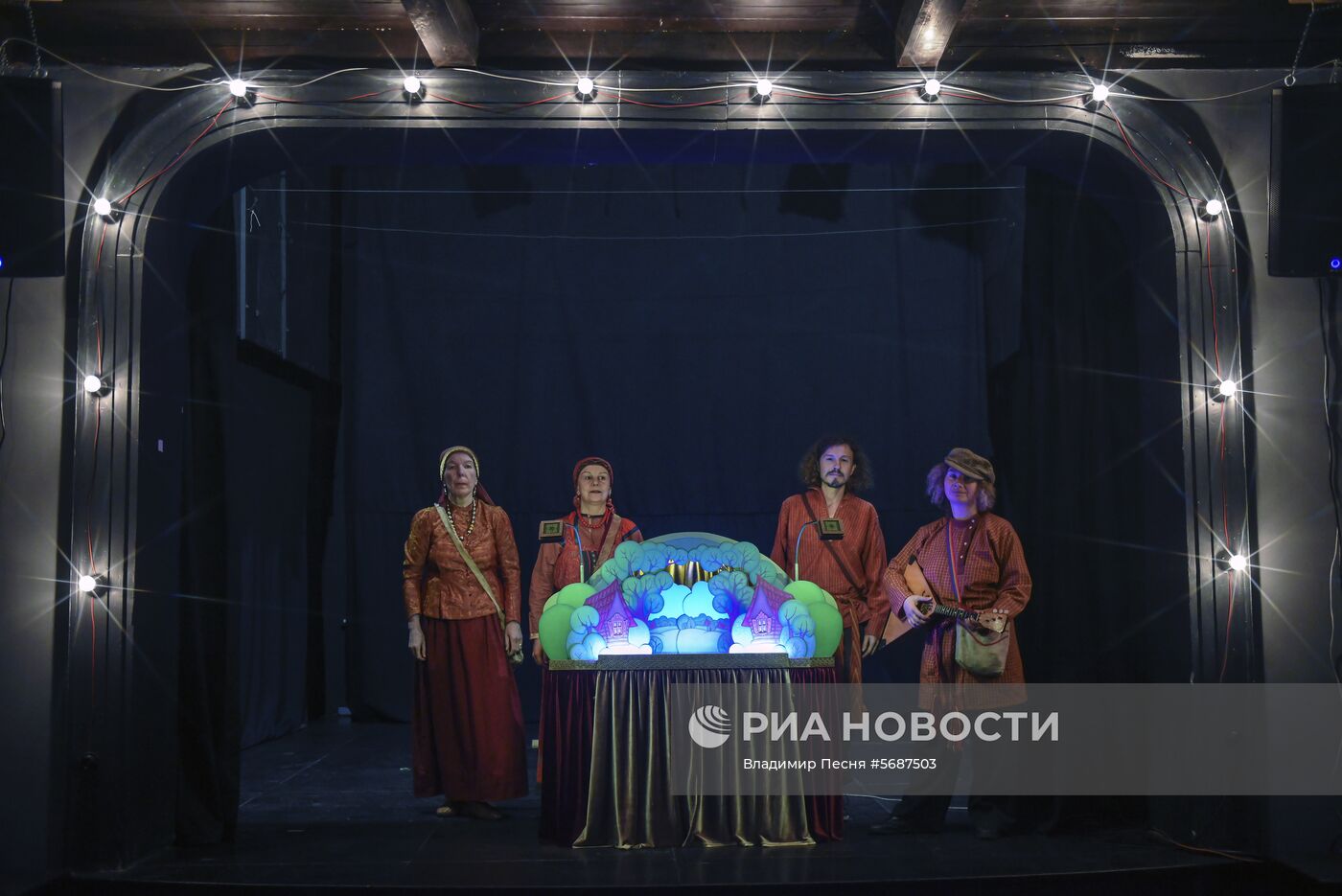 Гастрольный тур Московского кукольного театра "Душегреи" в Европе