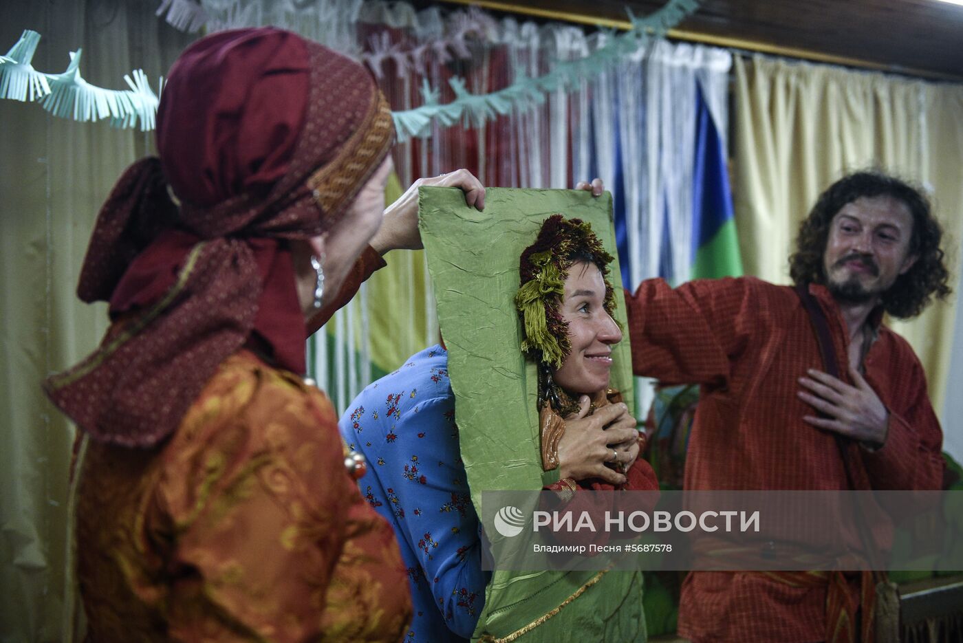 Гастрольный тур Московского кукольного театра "Душегреи" в Европе