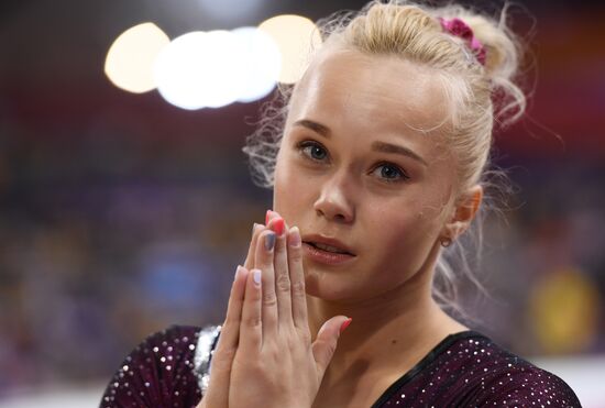 Спортивная гимнастика. Чемпионат мира. Отдельные снаряды. Второй день