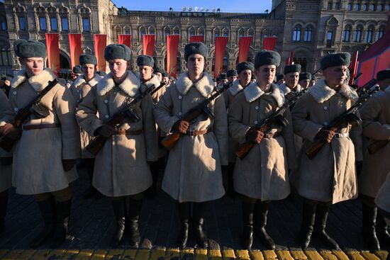 Репетиция  марша, посвященного 77-й годовщине парада 1941 года