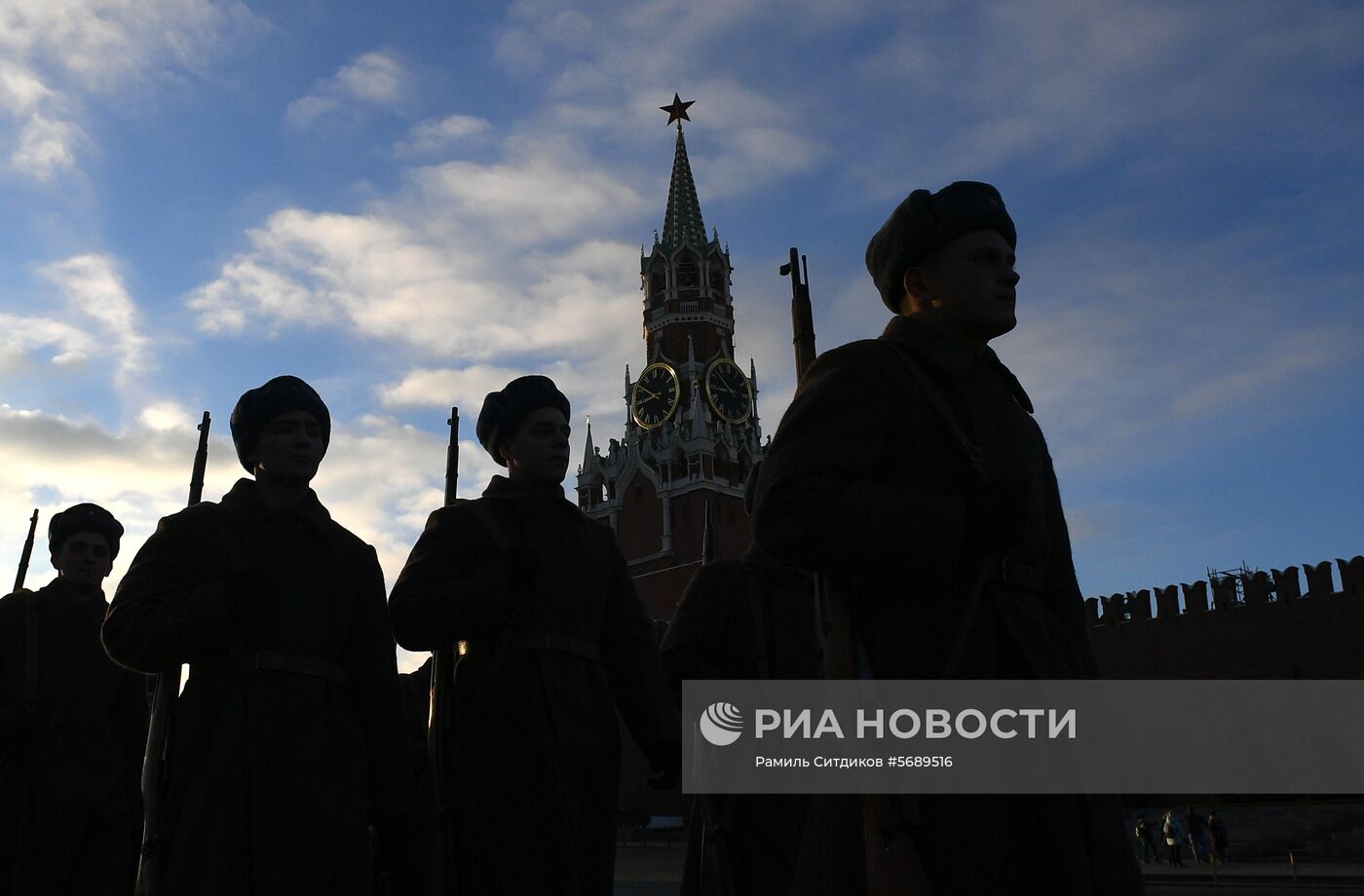 Репетиция марша, посвященного 77-й годовщине парада 1941 года