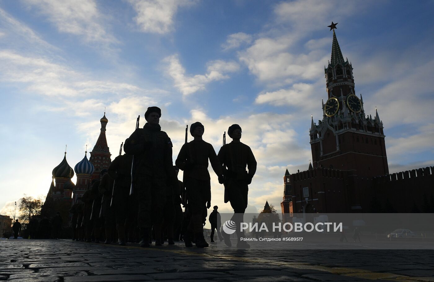 Репетиция  марша, посвященного 77-й годовщине парада 1941 года