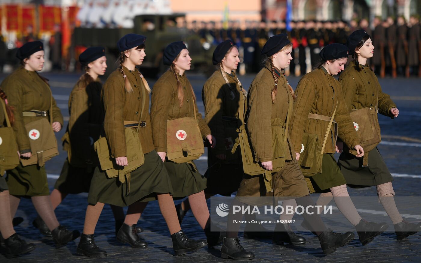 Репетиция марша, посвященного 77-й годовщине парада 1941 года