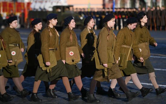 Репетиция  марша, посвященного 77-й годовщине парада 1941 года