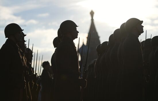 Репетиция  марша, посвященного 77-й годовщине парада 1941 года