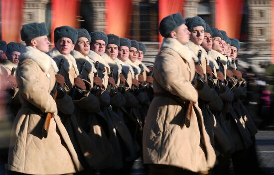 Репетиция  марша, посвященного 77-й годовщине парада 1941 года