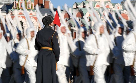 Репетиция  марша, посвященного 77-й годовщине парада 1941 года