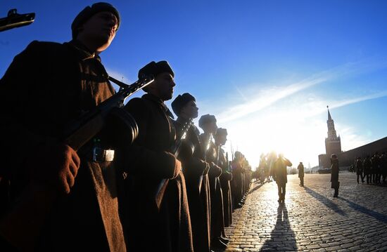 Репетиция  марша, посвященного 77-й годовщине парада 1941 года