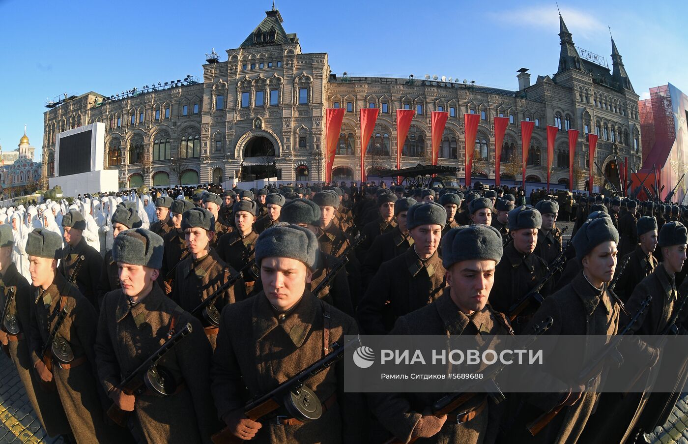 Репетиция марша, посвященного 77-й годовщине парада 1941 года