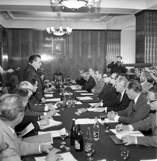 Министр внешней торговли СССР Н.С.Патоличев