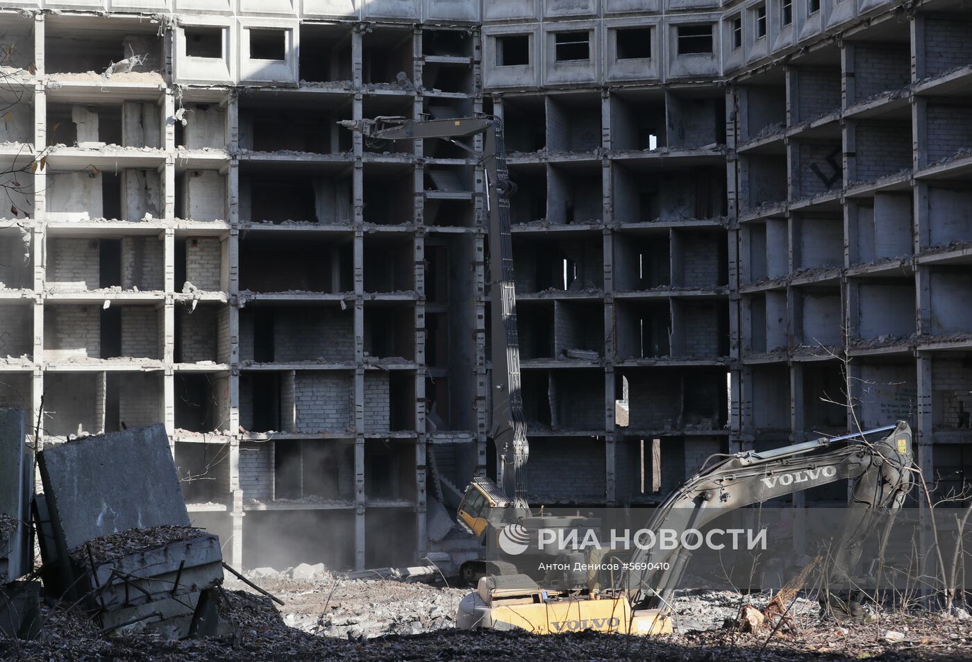 Продолжается снос Ховринской больницы в Москве | РИА Новости Медиабанк