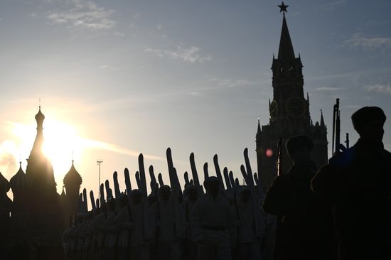 Марш, приуроченный к 77-й годовщине парада 1941 года